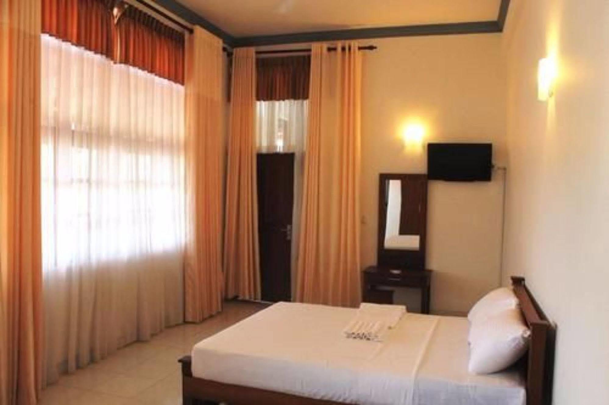 Prego Suites Ettukala Dış mekan fotoğraf