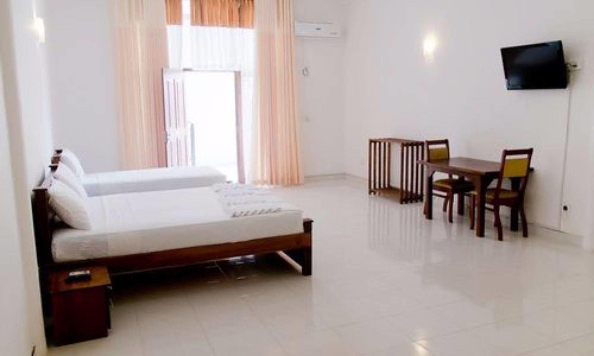 Prego Suites Ettukala Dış mekan fotoğraf